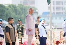 বিমান বাহিনীর অনুশীলন পর্যবেক্ষণ করছেন প্রধান উপদেষ্টা