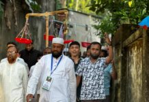 কক্সবাজারের ঝিলংজায় বিভিন্নস্থানে গণসংযোগকালে ভিপি বাহাদুর