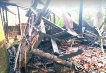 রাউজানে বাহির থেকে হুক লাগিয়ে আগুন দিয়েছে দুর্বৃত্তরা