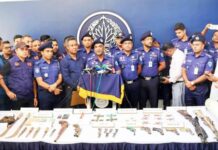 রাউজানে পুলিশের অভিযানে বিপুল পরিমাণ বিদেশি আগ্নেয়াস্ত্র-গুলি উদ্ধারসহ আটক ২