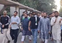 হাসিনার ফাঁসির রায়ে চবিতে আনন্দ মিছিল