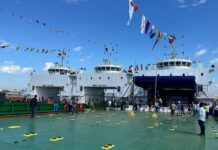 চট্টগ্রামে তৈরি ৩ ল্যান্ডিং ক্রাফট জাহাজ যাচ্ছে আরব আমিরাতে