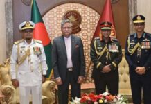 রাষ্ট্রপতির সঙ্গে তিন বাহিনীর প্রধানদের সাক্ষাৎ