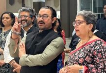 হঠাৎ প্রাক্তন স্ত্রীকে চমকে দিলেন আমির খান