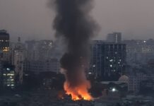 কড়াইল বস্তিতে ভয়াবহ আগুন, নিয়ন্ত্রণে ফায়ার সার্ভিসের ১১ ইউনিট