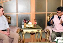 চবি উপাচার্যের সঙ্গে এশিয়ান ইউনিভার্সিটি ফর উইমেন, বাংলাদেশের দর্শন বিভাগের প্রফেসরের সৌজন্য সাক্ষাৎ