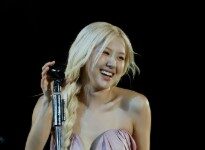 জীবনকেই বিশ্বাস করে উঠতে পারছি না: ব্ল্যাকপিঙ্কের রোজ