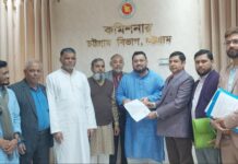 চট্টগ্রামে প্রথম মনোনয়নপত্র জমা দিলেন মীর হেলাল