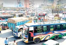 চট্টগ্রামের অক্সিজেন মোড় যেন টার্মিনাল! যানজটে চরম দুর্ভোগে হাজার মানুষ