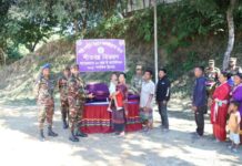 কাপ্তাই ১০ আর ই ব্যাটালিয়ন কর্তৃক অসহায়দের মাঝে শীতবস্ত্র বিতরণ