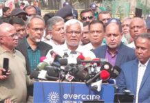 খালেদা জিয়া সিসিইউ-তে, গুজবে কান দেবেন না: ডা. জাহিদ