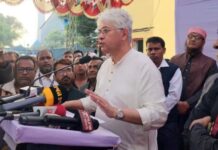 বন্ধ কলকারখানাগুলো পুনরায় চালুর উদ্যোগ নিয়েছি: শিল্প উপদেষ্টা