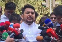 ছদ্মবেশে থাকা আওয়ামী লীগের বিরুদ্ধে কঠোর ব্যবস্থা জরুরি: নাহিদ ইসলাম