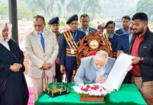 জাতীয় স্মৃতিসৌধে প্রধান বিচারপতির শ্রদ্ধা নিবেদন