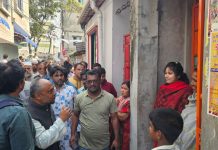 ৩৮নং ওয়ার্ডের হিন্দুপাড়া এলাকায় শফিউল আলমের ব্যাপক গণসংযোগ