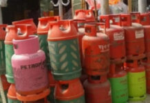 এলপিজির নতুন দাম জানা যাবে বিকেলে