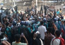 বিক্ষোভে উত্তাল, টানা কর্মবিরতিতে অচল চট্টগ্রাম বন্দর