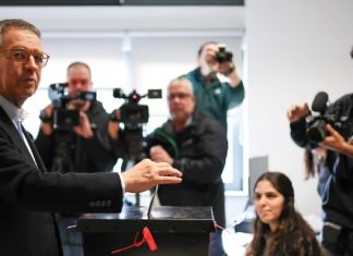 পর্তুগালের ১১তম প্রেসিডেন্ট হিসেবে জোসে সেগুরোর বড় জয়