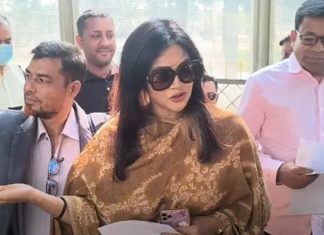 ধানের শীষ প্রতীকে নির্বাচনী প্রচারণায় ‘ম্যাডাম ফুলি’খ্যাত শিমলা