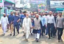 নগরীর ৩৭ ও ৩৮ নং ওয়ার্ডে জামায়াত প্রার্থী শফিউল আলমের ব্যাপক গণসংযোগ