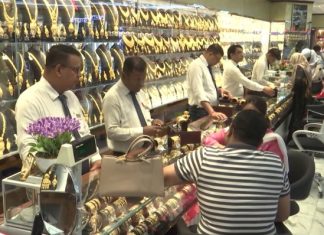 ভরিতে ৭৬৪০ টাকা বেড়ে যে দামে স্বর্ণ বিক্রি হচ্ছে দেশে