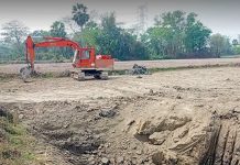 রাউজানে থামছে না কৃষি জমি থেকে মাটি কাটা ও পাহাড় টিলা কাটা