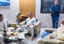 অর্থমন্ত্রী আমীর খসরুকে দেখতে হাসপাতালে গেলেন মির্জা ফখরুল