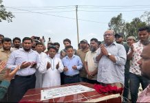 ঈদগাঁওয়ে জিয়া খাল খনন কমসূর্চির উদ্বোধন করলেন এমপি কাজল
