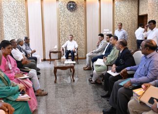 বই পড়ার অভ্যাস গড়তে সরকারের সঙ্গে কাজ করবে বিশ্বসাহিত্য কেন্দ্র