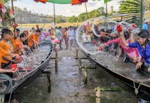 খাগড়াছড়িতে মারমাদের সাংগ্রাইয়ে জলকেলির উচ্ছ্বাস