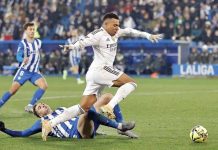 দেপোর্তিভো আলাভেসকে ২-১ গোলে হারিয়ে জয়ের ধারায় ফিরল রিয়াল