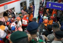 জাকার্তার কাছে ট্রেন দুর্ঘটনায় ৫ জন নিহত