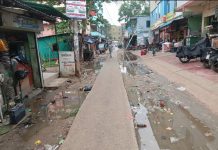 চন্দনাইশ গাছবাড়িয়া সাব-রেজিস্ট্রার অফিসের সামনের সড়কে চরম ভোগান্তি