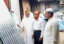 কাপ্তাইয়ে কাল-বৈশাখী ঝড়ে ক্ষতিগ্রস্থ পরিবারে জামায়াতের ঢেউটিন প্রদান