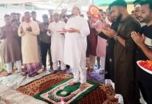 শায়েস্তা খান আযহারী ও মাহবুল আলম শাহ এর কবর জেয়ারত করেন সৈয়দ মোহাম্মদ হাসান মাইজভান্ডারী