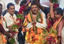 পশ্চিমবঙ্গের মুখ্যমন্ত্রী হিসেবে শপথ নিলেন শুভেন্দু অধিকারী