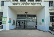 বন্দীদের মুখে হাসি ফোটাতে নানা উদ্যোগ