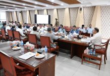 ট্রাফিক ব্যবস্থাপনা আধুনিকায়ন নিয়ে সভা করলেন প্রধানমন্ত্রী তারেক রহমান