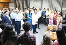 প্রধানমন্ত্রীর সঙ্গে সাক্ষাৎ করলেন গুম-খুনের শিকার পরিবারের সদস্যরা