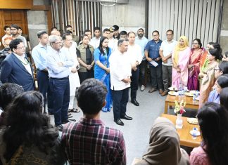 প্রধানমন্ত্রীর সঙ্গে সাক্ষাৎ করলেন গুম-খুনের শিকার পরিবারের সদস্যরা