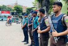 চট্টগ্রামে বিশৃঙ্খলা এড়াতে সতর্ক অবস্থানে পুলিশ