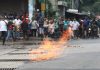 ফয়’স লেকে গ্যাসলাইনে লিক, সড়কে আগুন, আতঙ্ক