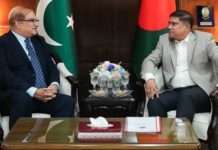 প্রধানমন্ত্রীর প্রতিরক্ষা উপদেষ্টার সঙ্গে পাকিস্তানের হাইকমিশনারের সৌজন্য সাক্ষাৎ