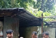 কাপ্তাইয়ে পাহাড় ধসে ক্ষতিগ্রস্থ পরিবারের মাঝে ভূমি ও পার্বত্য প্রতিমন্ত্রীর খাদ্য সহায়তা প্রদান