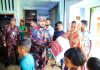 দুর্গতদের মুখে হাসি, পাহাড় ধসে আশ্রয়হীনদের পাশে দাঁড়াল কাপ্তাই ব্যাটালিয়ন ৪১ বিজিবি