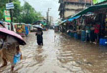 ঈদগাঁওয়ে তিনদিনের টানা ভারী বর্ষণে নিম্নাঞ্চল প্লাবিত, বন্যার শঙ্কা!