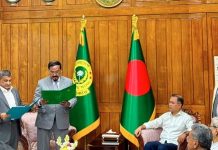 প্রধানমন্ত্রীর উপস্থিতিতে শপথ নিলেন চট্টগ্রাম-২ আসনের এমপি সরোয়ার আলমগীর